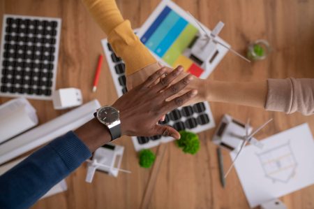 Employee Recognition Platforms vs. Rewards Programs: Key Differences Employee Recognition Platforms vs. Rewards Programs