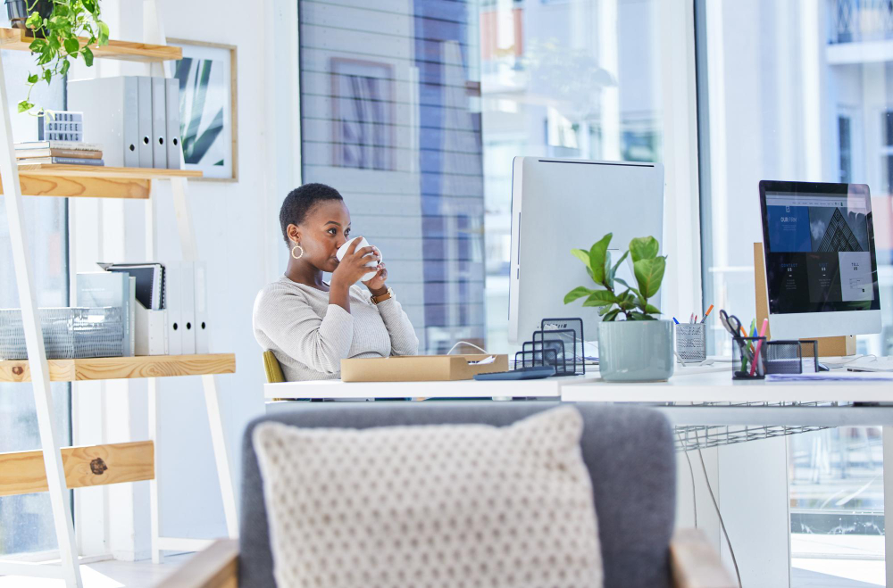 How to Implement Hot Desking